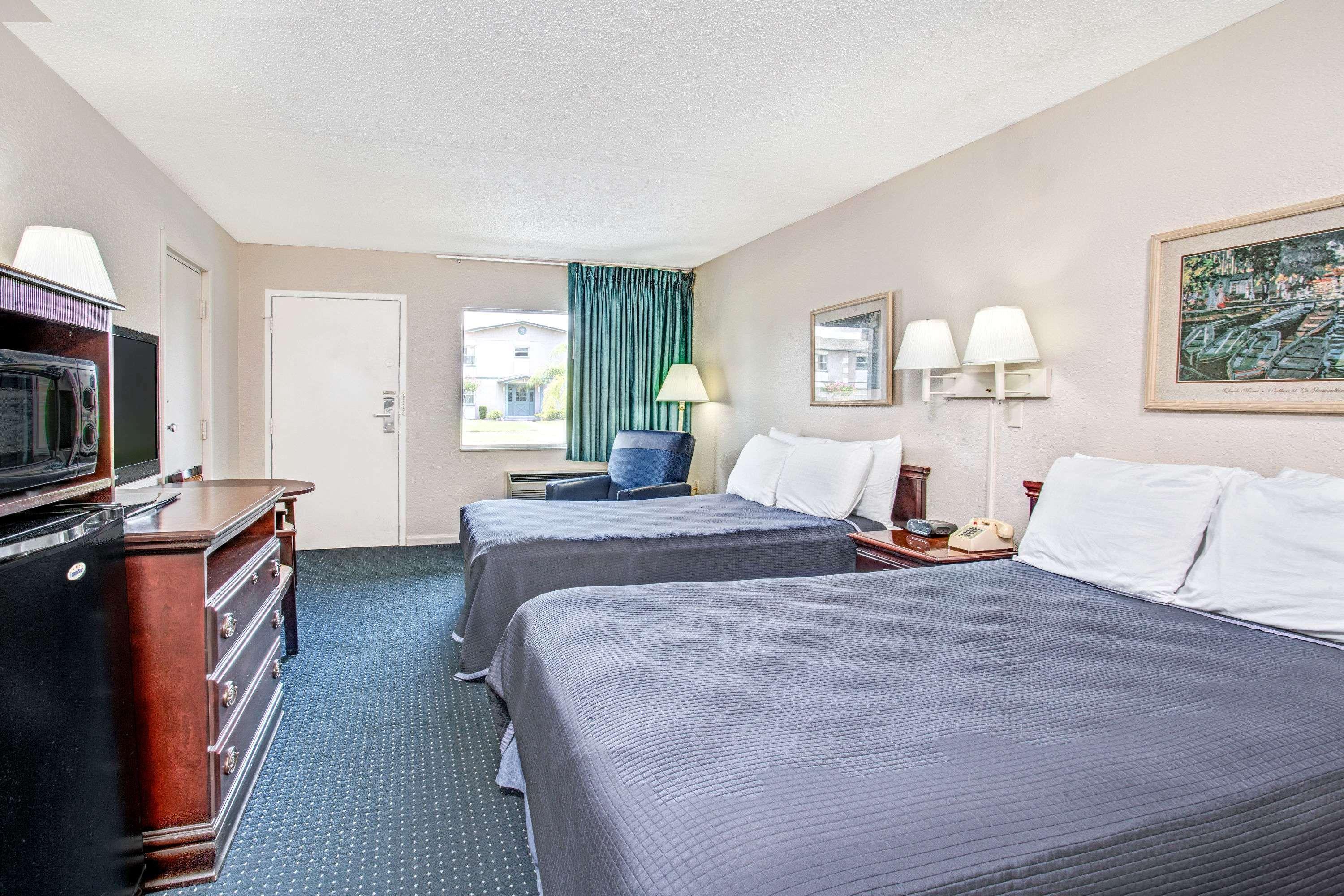 Motel Super 8 By Wyndham Kissimmee Exteriér fotografie